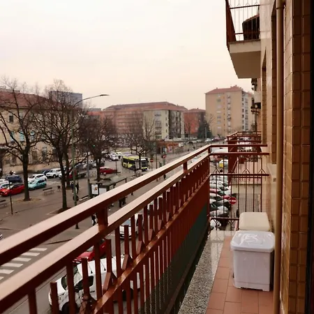 La Casa Dei Nonni - Ampio Trilocale Zona Lingotto * Turin