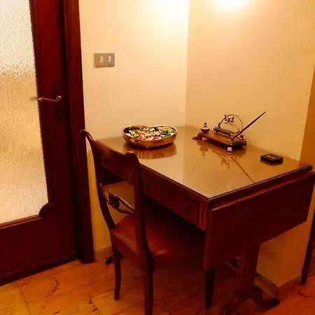 La Casa Dei Nonni - Ampio Trilocale Zona Lingotto Turin