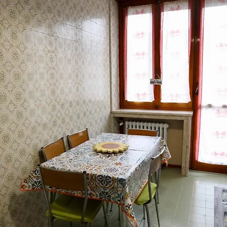 La Casa Dei Nonni - Ampio Trilocale Zona Lingotto 아파트 *