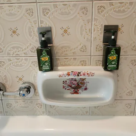 La Casa Dei Nonni - Ampio Trilocale Zona Lingotto 토리노